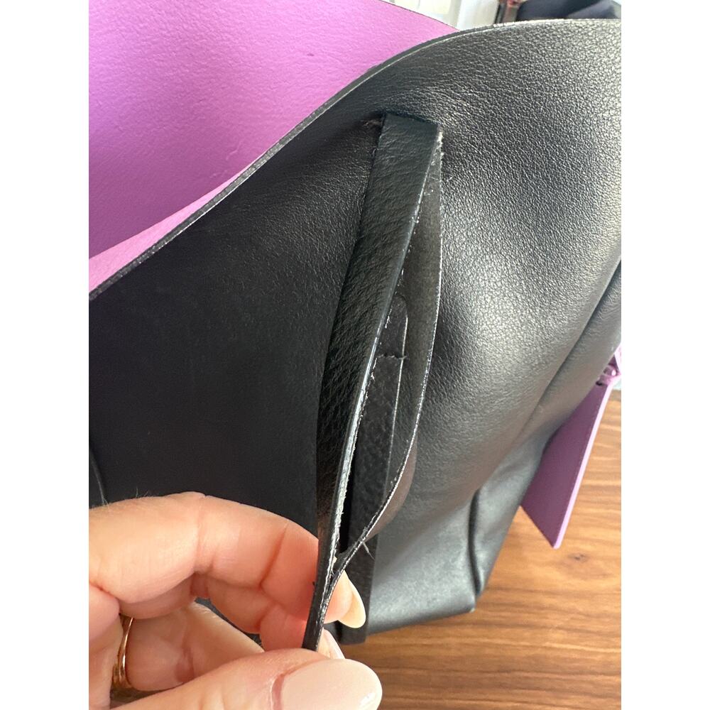 Balenciaga Leather Everyday Tote - Picture 9 of 16
